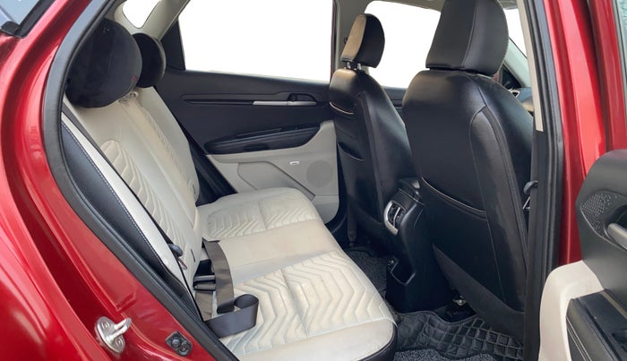 2021 KIA SONET HTX PLUS 1.0 IMT, Petrol, Manual, 29,577 km, Right Side Rear Door Cabin