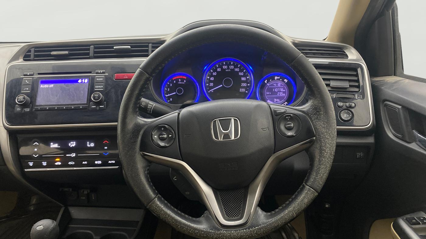 2014 Honda City 1.5L I-DTEC VX, Diesel, Manual, 1,10,754 km, Steering Wheel Close Up