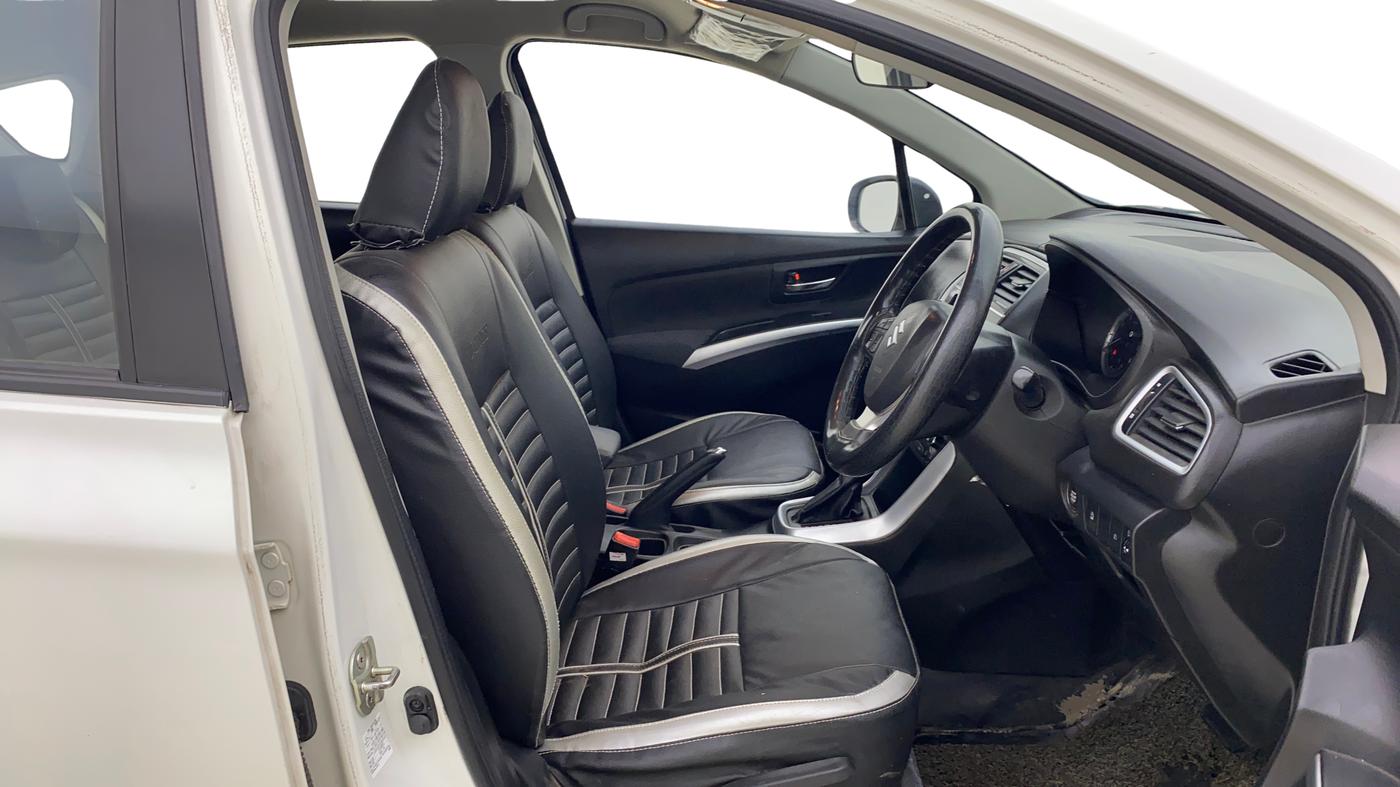 2021 Maruti S Cross ZETA AT 1.5, Petrol, Automatic, 74,349 km, Right Side Front Door Cabin