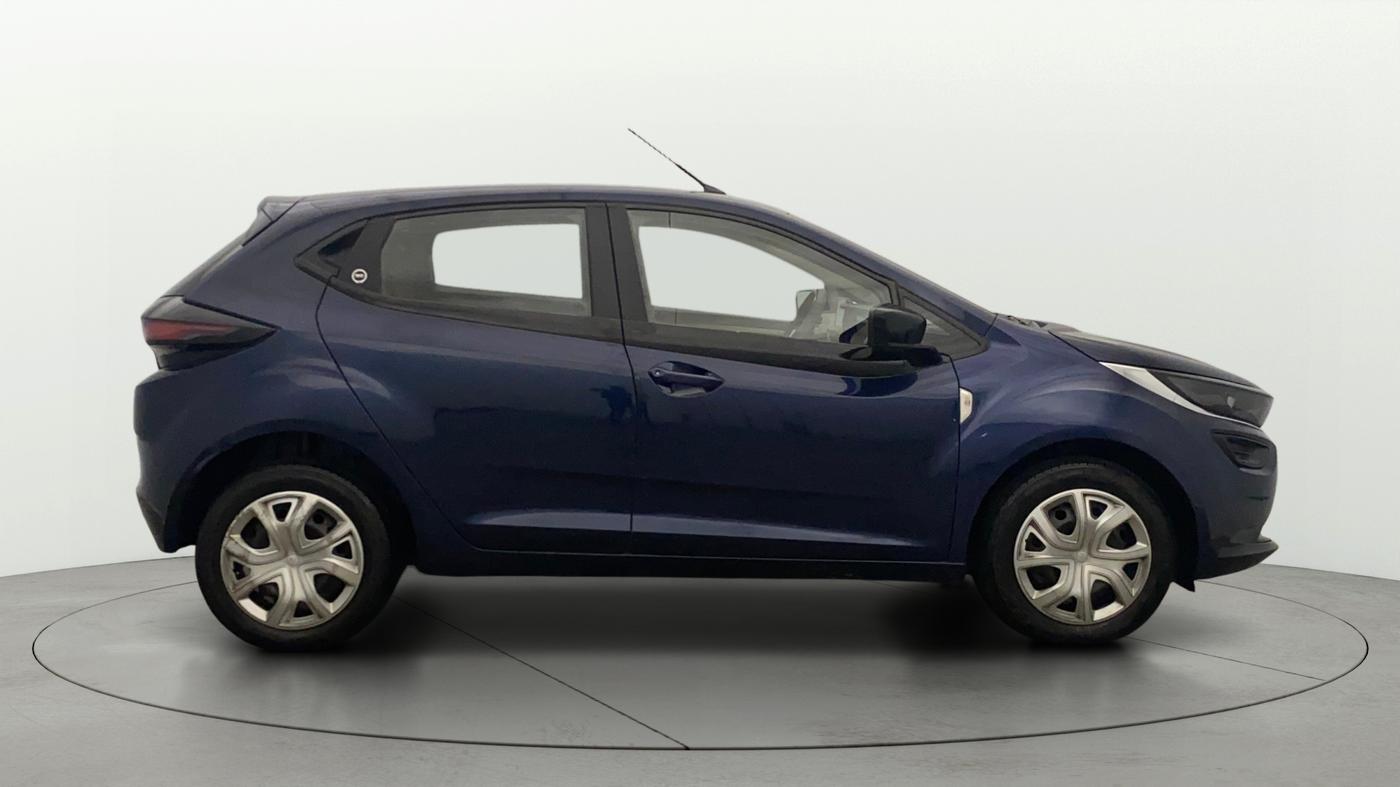 2024 Tata ALTROZ XM PLUS PETROL, Petrol, Manual, 31,608 km, Right Side View