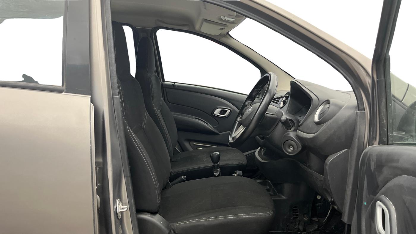 2018 Datsun Redi Go T (O), Petrol, Manual, 46,611 km, Right Side Front Door Cabin