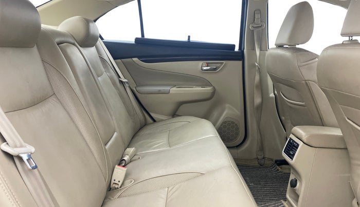 2017 Maruti Ciaz ALPHA  AT 1.4  PETROL, Petrol, Automatic, 1,24,625 km, Right Side Rear Door Cabin