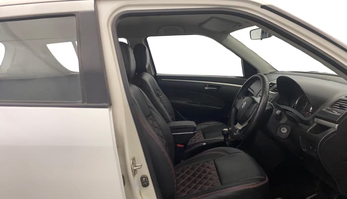 2015 Maruti Swift VDI, Diesel, Manual, 1,27,183 km, Right Side Front Door Cabin
