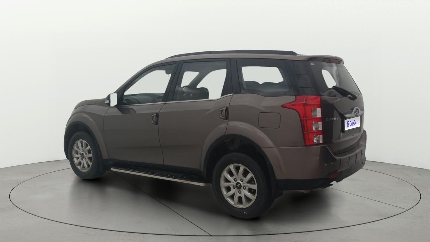 2017 Mahindra XUV500 W10, Diesel, Manual, 82,167 km, Left Back Diagonal