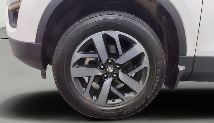 2022 Tata Safari XZA PLUS GOLD, Diesel, Automatic, 43,702 km, Left Front Wheel