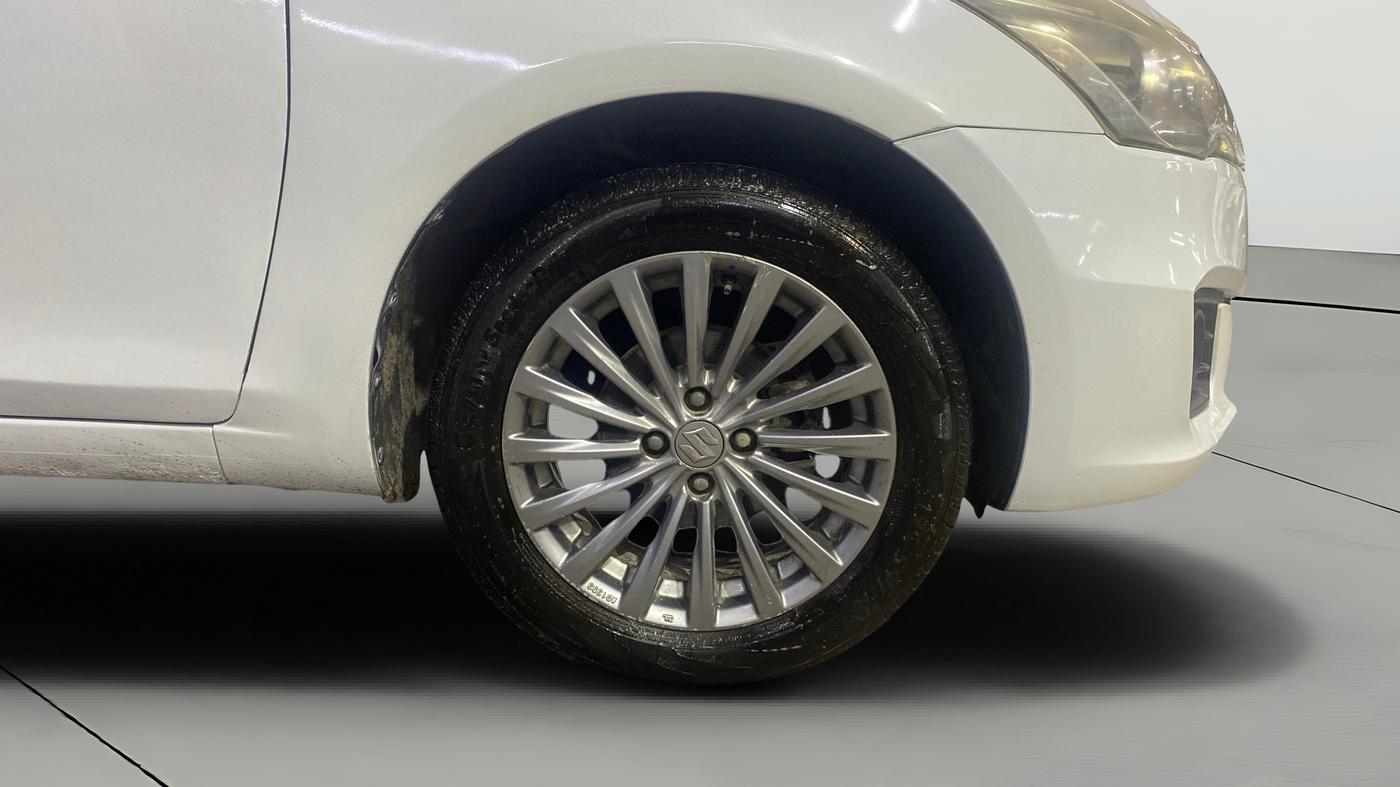 2017 Maruti Ciaz ALPHA DIESEL 1.3, Diesel, Manual, 87,000 km, Right Front Wheel