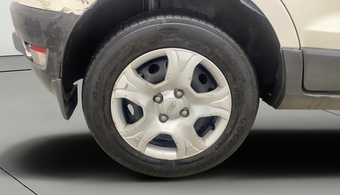 2014 Ford Ecosport TREND 1.5L DIESEL, Diesel, Manual, 1,12,714 km, Right Rear Wheel