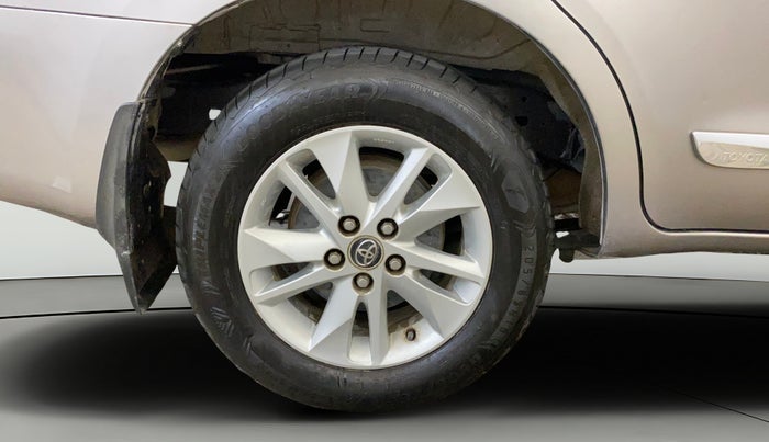 2018 Toyota Innova Crysta 2.7 VX 7 STR, Petrol, Manual, 42,119 km, Right Rear Wheel