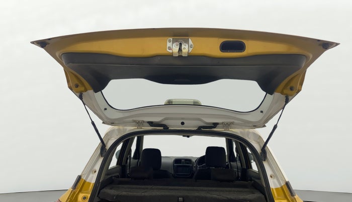 2016 Maruti Vitara Brezza ZDI PLUS, Diesel, Manual, 1,33,214 km, Boot Door Open