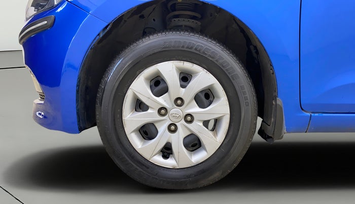 2017 Hyundai Elite i20 SPORTZ 1.2, Petrol, Manual, 38,004 km, Left Front Wheel