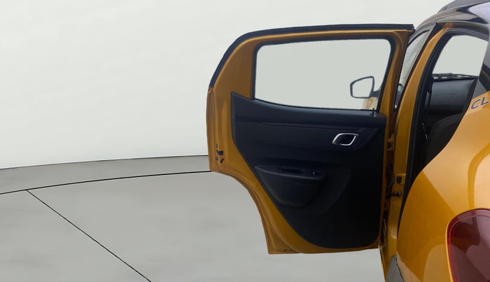 2022 Renault Kwid CLIMBER 1.0 AMT Dual Tone , Petrol, Automatic, 25,418 km, LHS Rear Door