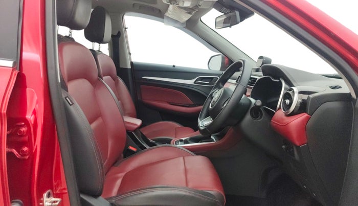 2022 MG ASTOR SAVVY 1.5 CVT S RED, Petrol, Automatic, 7,263 km, Right Side Front Door Cabin