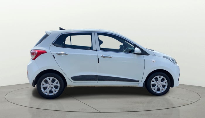 2016 Hyundai Grand i10 MAGNA 1.2 KAPPA VTVT, Petrol, Manual, 41,091 km, Right Side View