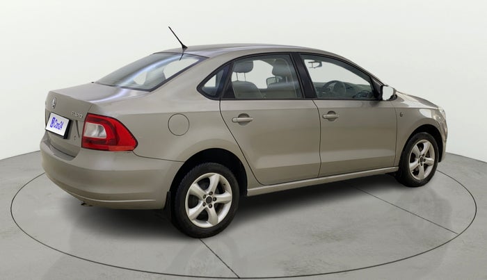 2013 Skoda Rapid ELEGANCE 1.6 MPI MT, Petrol, Manual, 11,245 km, Right Back Diagonal