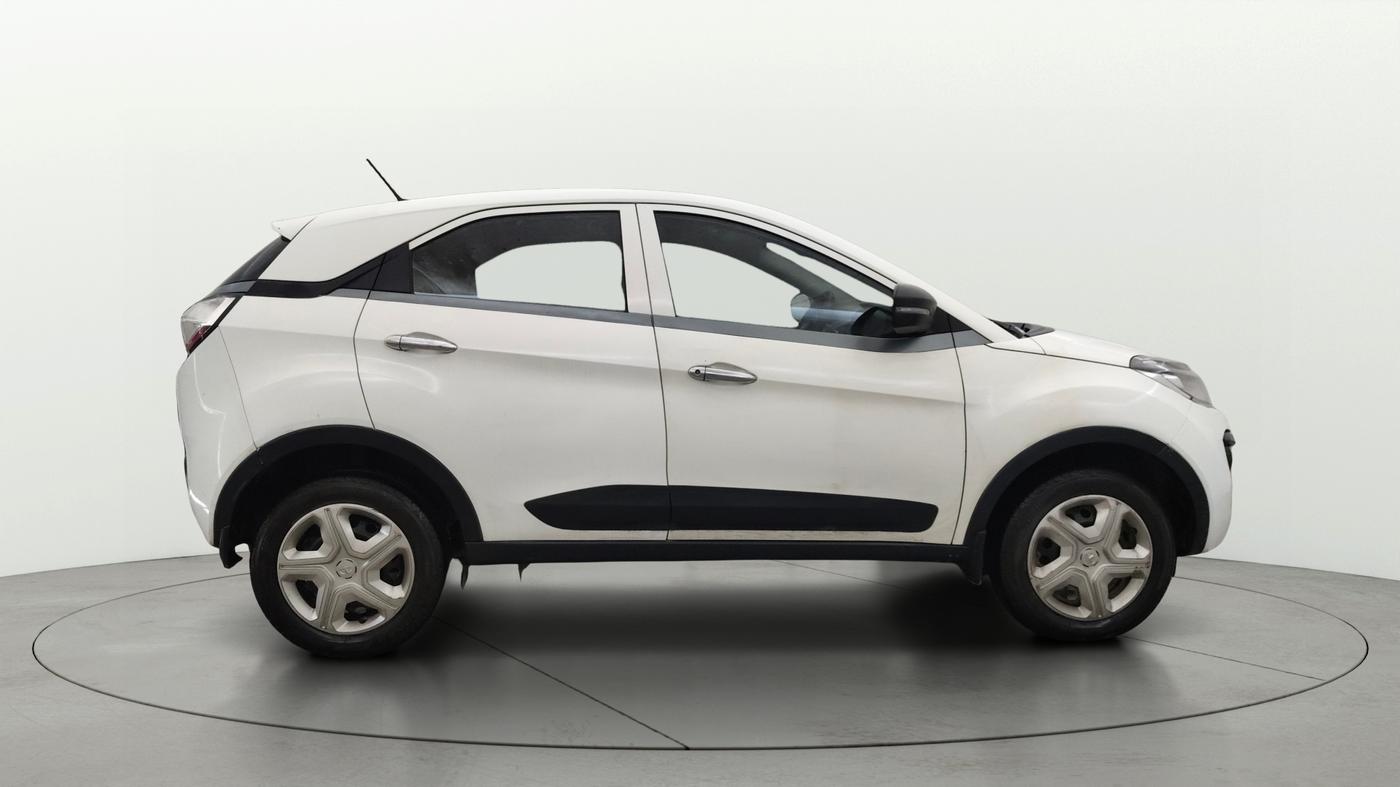 2018 Tata NEXON XM PETROL, Petrol, Manual, 90,001 km, Right Side View