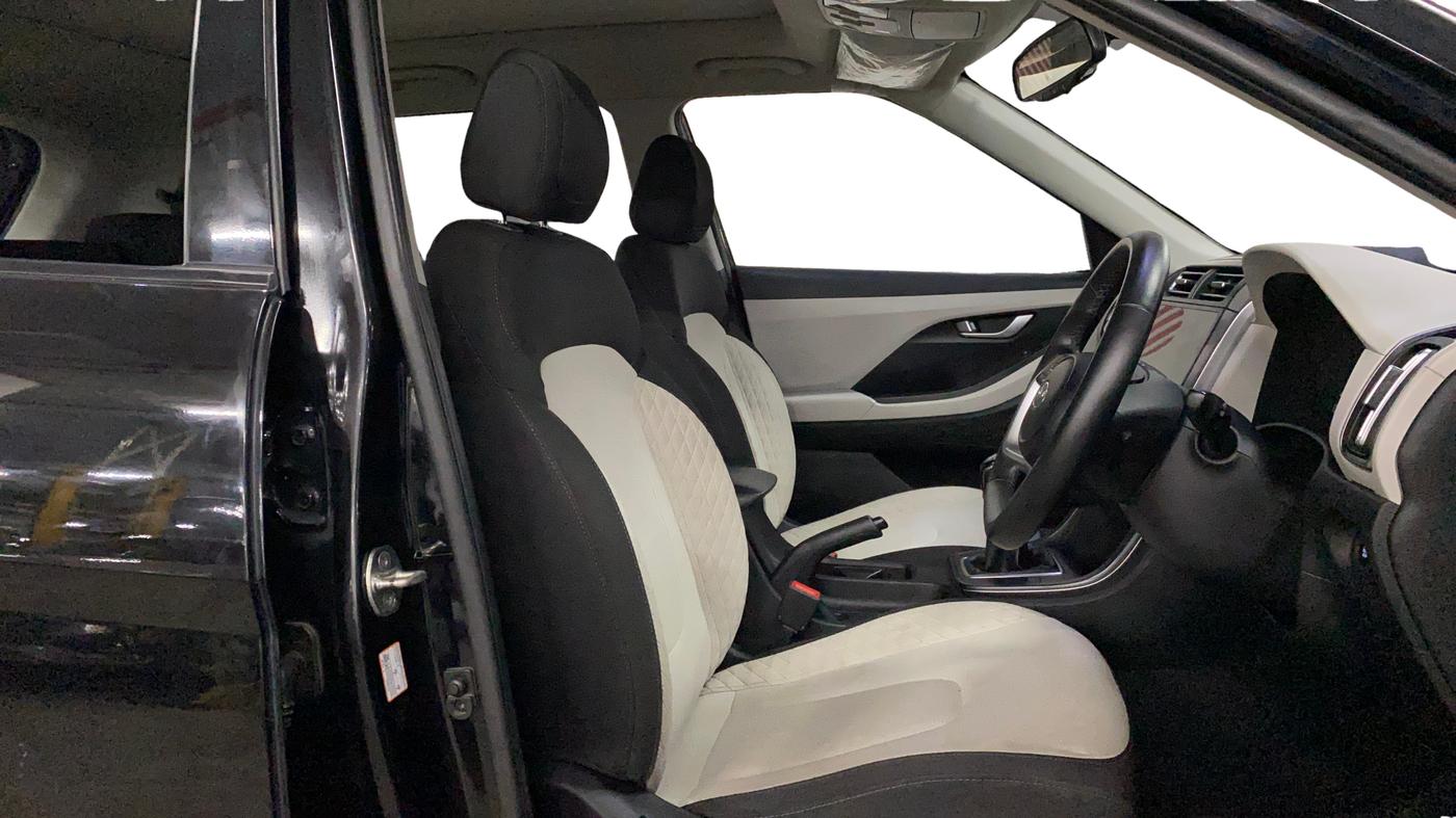 2021 Hyundai Creta SX 1.5 PETROL, Petrol, Manual, 45,577 km, Right Side Front Door Cabin