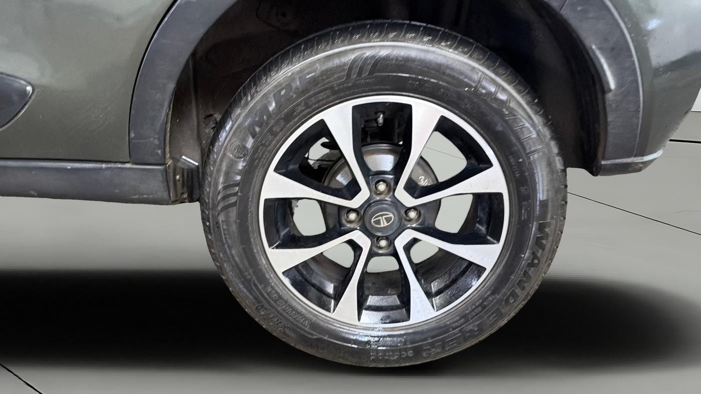 2021 Tata NEXON XZA PLUS SUNROOF PETROL, Petrol, Automatic, 73,686 km, Left Rear Wheel