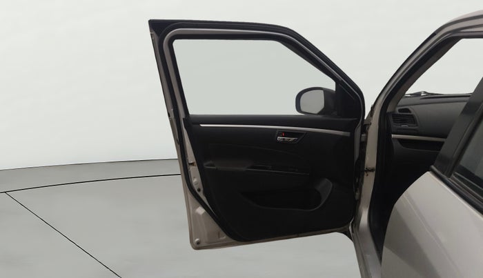 2013 Maruti Swift VXI, Petrol, Manual, 35,570 km, LHS Front Door