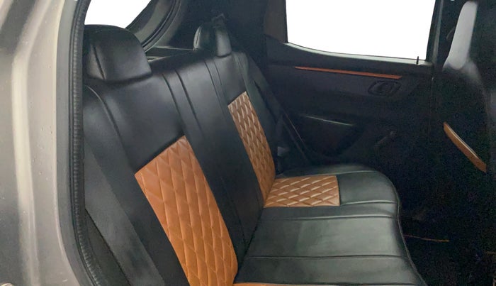 2018 Renault Kwid CLIMBER 1.0, Petrol, Manual, 40,536 km, Right Side Rear Door Cabin