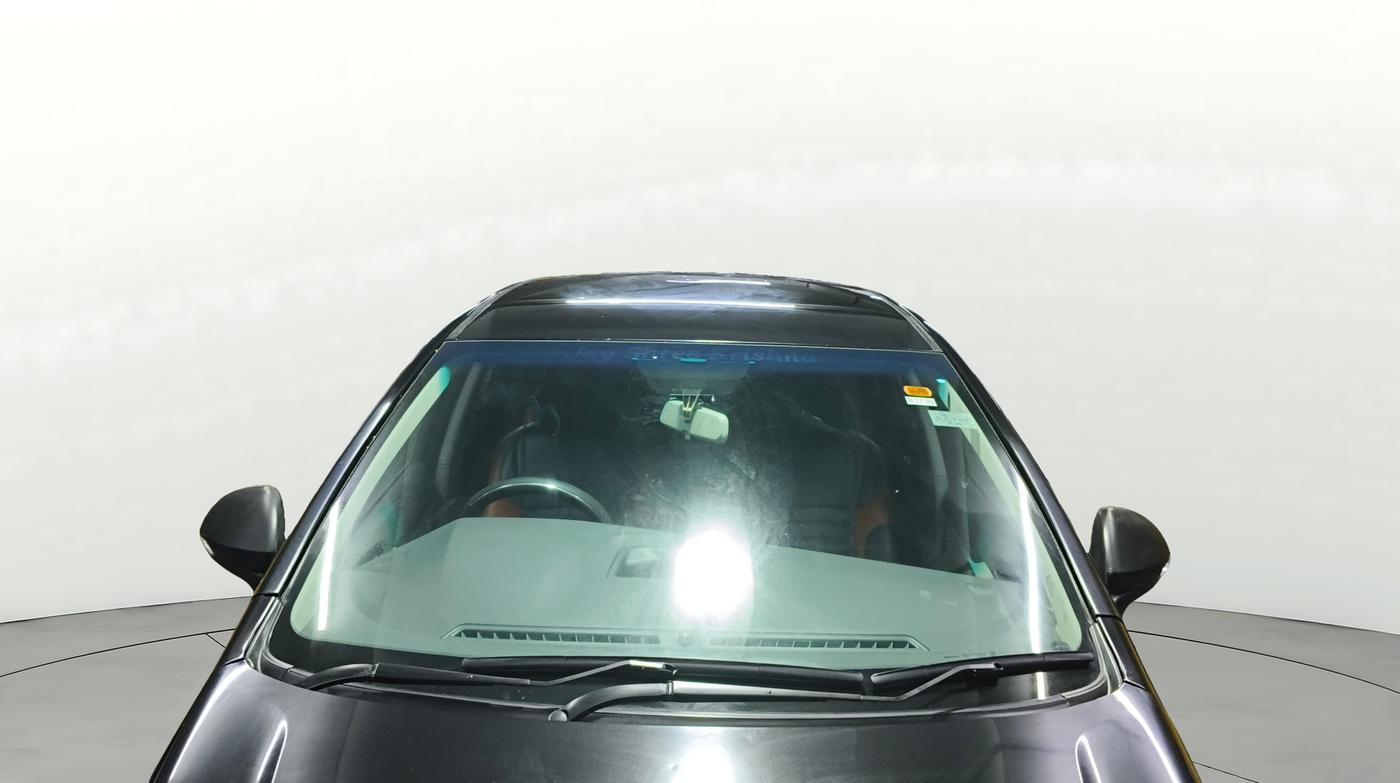 2019 Mahindra MARAZZO M2 7STR, Diesel, Manual, 71,759 km, Front Windshield