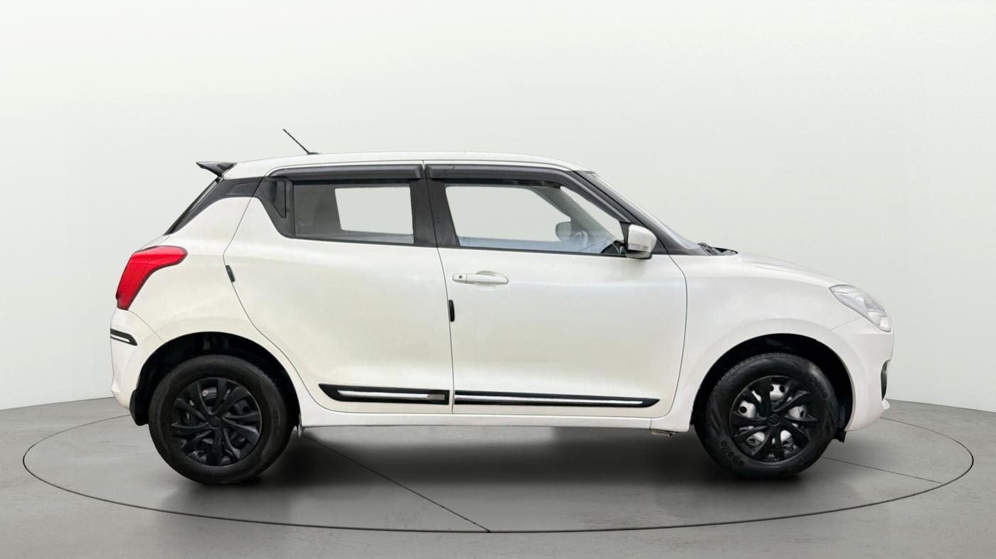 2024 Maruti Swift VXI, Petrol, Manual, 23,779 km, Right Side View