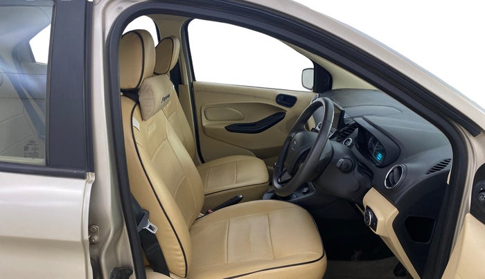 2019 Ford Figo Aspire TITANIUM 1.2 PETROL, Petrol, Manual, 32,501 km, Right Side Front Door Cabin