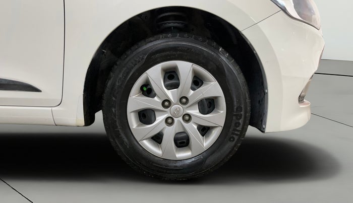 2015 Hyundai Elite i20 SPORTZ 1.2, Petrol, Manual, 54,437 km, Right Front Wheel