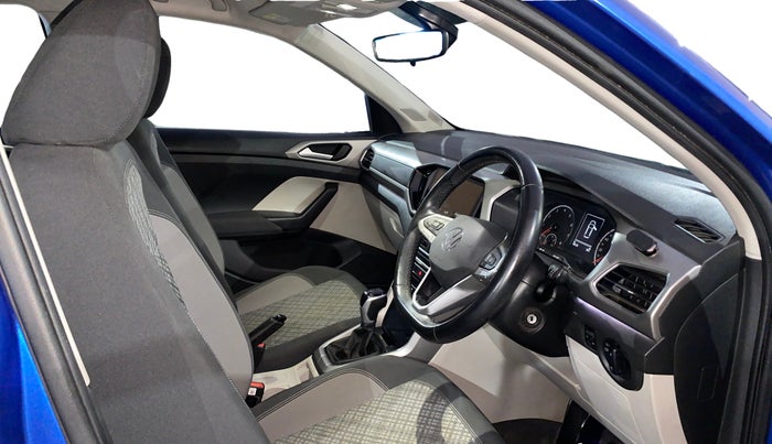 2023 Volkswagen TAIGUN HIGHLINE 1.0 TSI AT, Petrol, Automatic, 44,100 km, Right Side Front Door Cabin