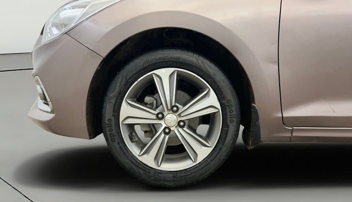 2017 Hyundai Verna 1.6 VTVT SX, Petrol, Manual, 73,291 km, Left Front Wheel