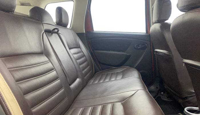 2017 Renault Duster 85 PS RXS MT DIESEL, Diesel, Manual, 1,43,991 km, Right Side Rear Door Cabin