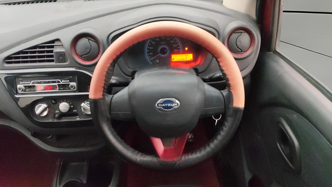 2016 Datsun Redi Go T (O), Petrol, Manual, 69,695 km, Steering Wheel Close Up