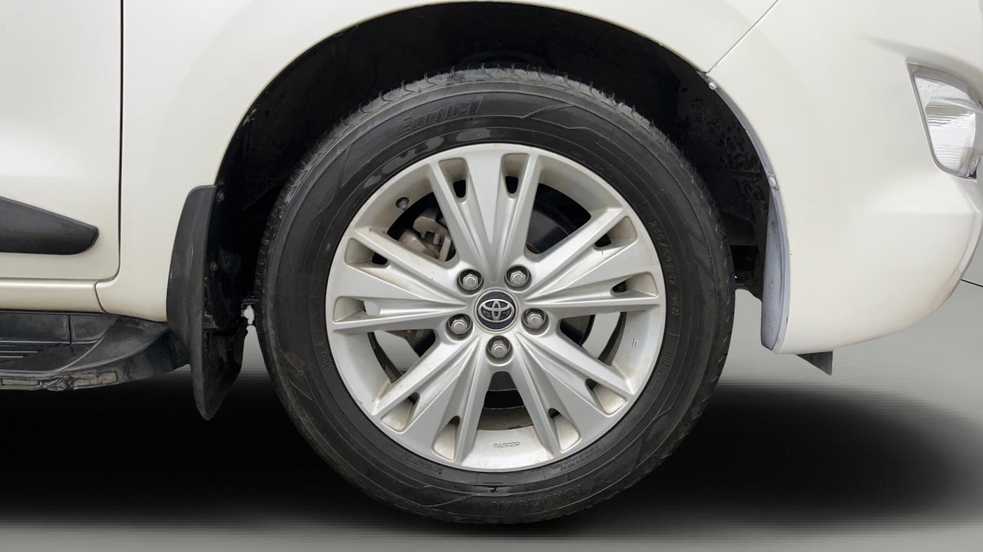 2020 Toyota Innova Crysta 2.7 ZX AT 7 STR, Petrol, Automatic, 94,982 km, Right Front Wheel