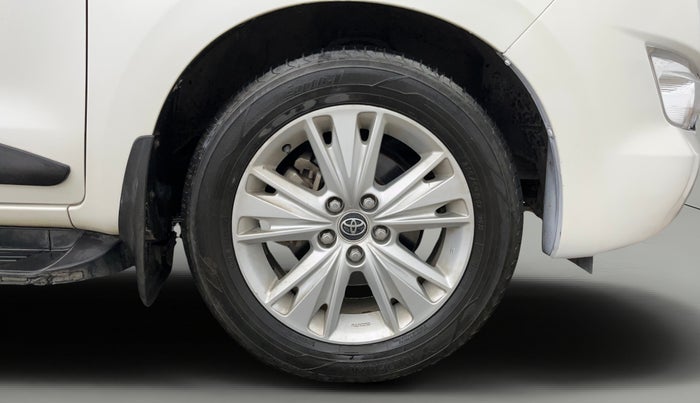 2020 Toyota Innova Crysta 2.7 ZX AT 7 STR, Petrol, Automatic, 94,831 km, Right Front Wheel