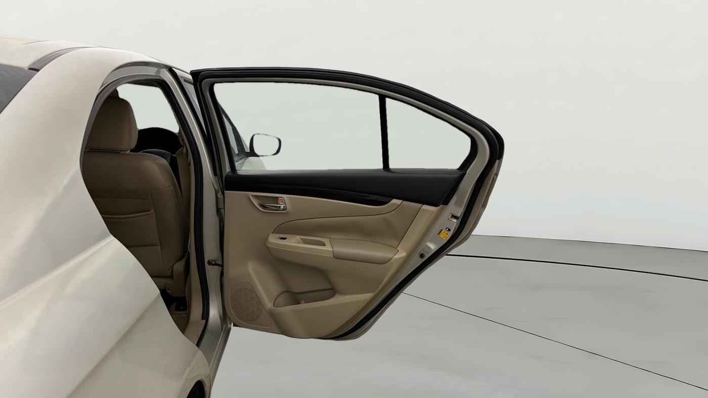 2016 Maruti Ciaz ZXI+, Petrol, Manual, 35,915 km, RHS Rear Door