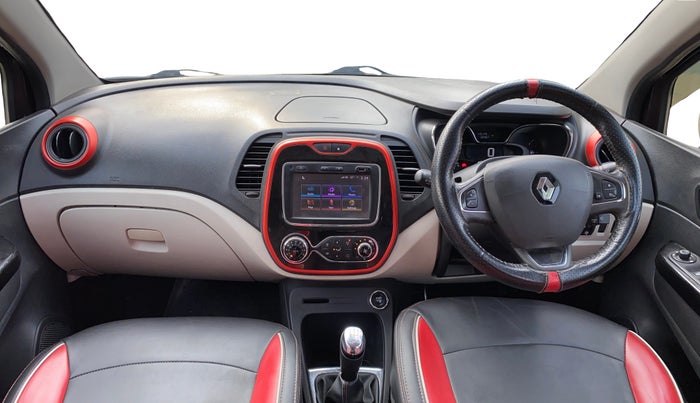 2018 Renault Captur RXT PETROL, Petrol, Manual, 1,45,141 km, Dashboard