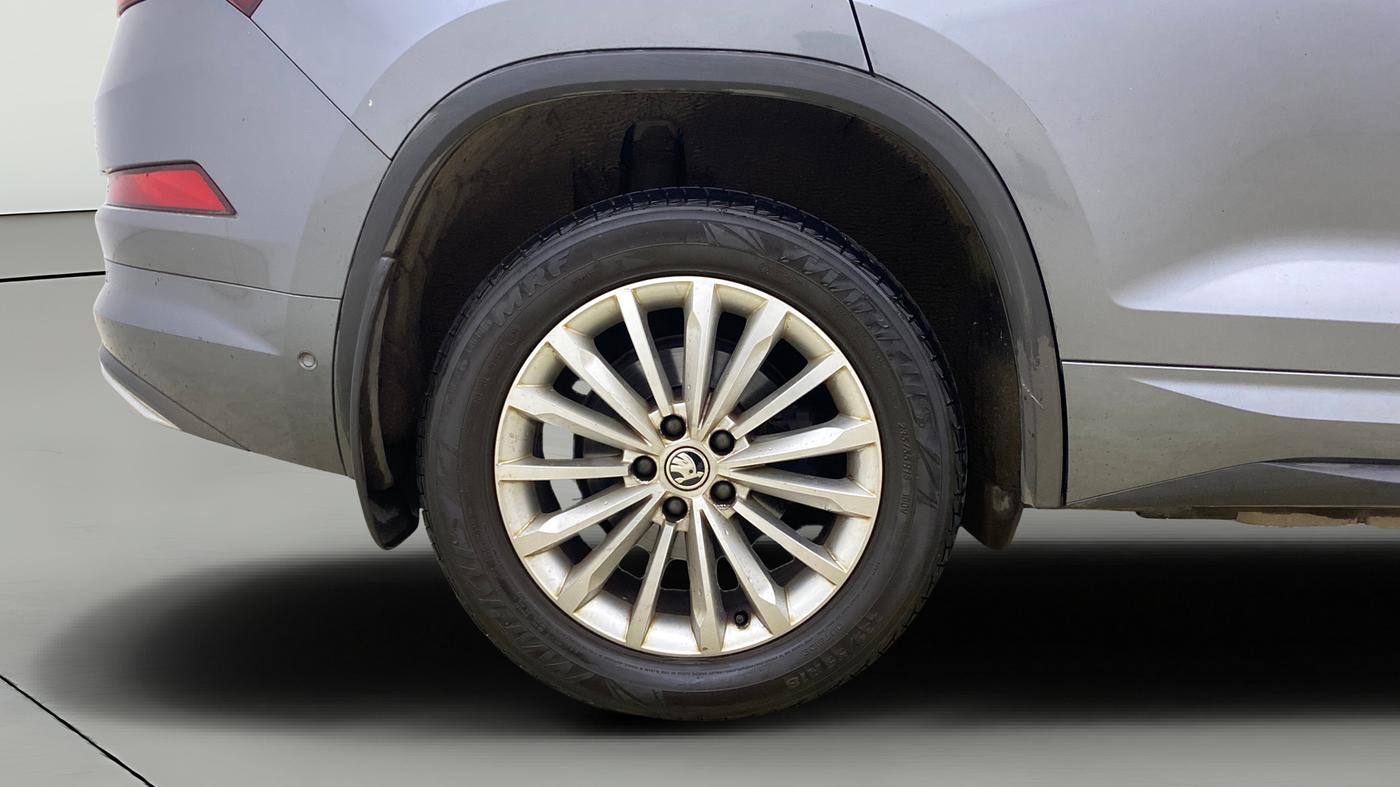 2023 Skoda Kodiaq L&K, Petrol, Automatic, 26,207 km, Right Rear Wheel