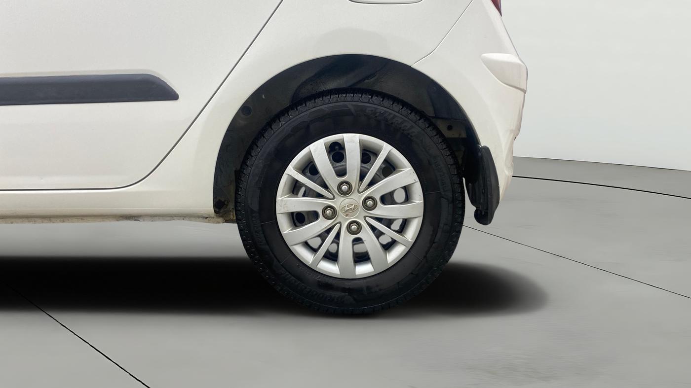 2015 Hyundai i10 SPORTZ 1.1, Petrol, Manual, 87,882 km, Left Rear Wheel