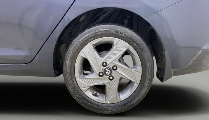 2021 Hyundai Verna SX 1.5 VTVT IVT, Petrol, Automatic, 35,989 km, Left Rear Wheel