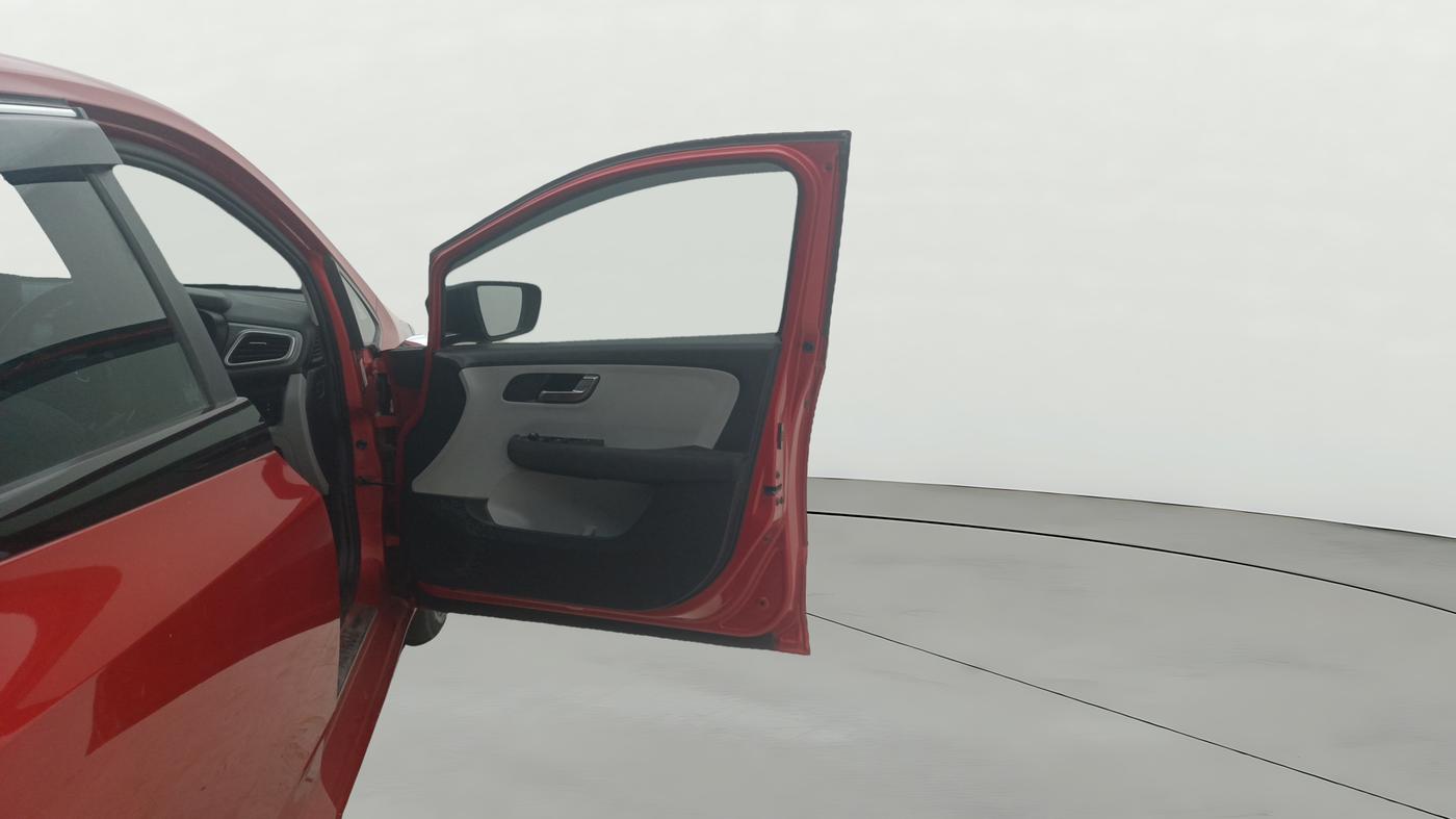 2020 Tata ALTROZ XZ PETROL, Petrol, Manual, 47,750 km, RHS Front Door