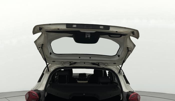 2023 Tata PUNCH CREATIVE  MT, Petrol, Manual, 15,089 km, Boot Door Open