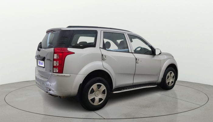 2016 Mahindra XUV500 W4, Diesel, Manual, 84,397 km, Right Back Diagonal