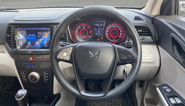 2023 Mahindra XUV300 W4 1.5 DIESEL, Diesel, Manual, 43,274 km, Steering Wheel Close Up