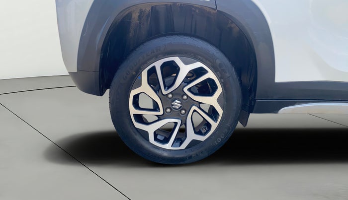 2023 Maruti FRONX ALPHA 1.0L TURBO 6 AT, Petrol, Automatic, 10,583 km, Right Rear Wheel