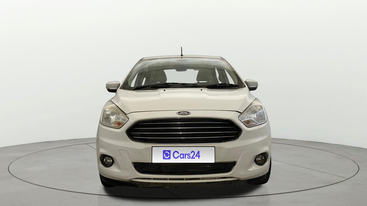 2015 Ford Figo Aspire TITANIUM 1.2 PETROL, Petrol, Manual, 99,650 km, Front