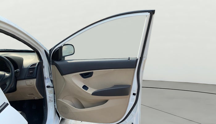 2014 Hyundai Eon ERA +, Petrol, Manual, 48,225 km, RHS Front Door