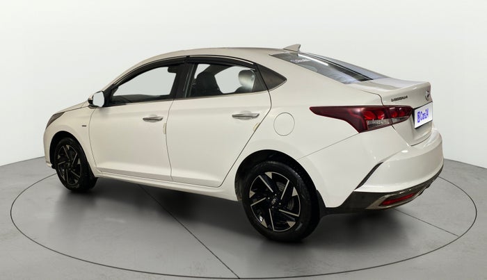 2021 Hyundai Verna SX (O) 1.5 CRDI AT, Diesel, Automatic, 1,08,132 km, Left Back Diagonal