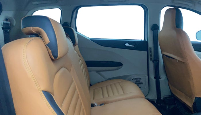 2020 Renault TRIBER RXZ AMT, Petrol, Automatic, 33,241 km, Right Side Rear Door Cabin