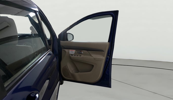 2021 Maruti Ertiga VXI CNG, CNG, Manual, 93,879 km, RHS Front Door