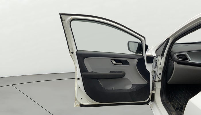 2021 Tata ALTROZ XZ PETROL, Petrol, Manual, 38,054 km, LHS Front Door