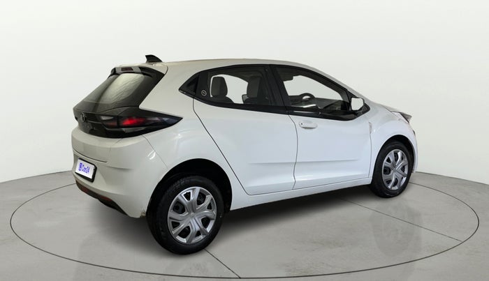 2024 Tata ALTROZ XM Plus (S) Diesel, Diesel, Manual, 7,765 km, Right Back Diagonal